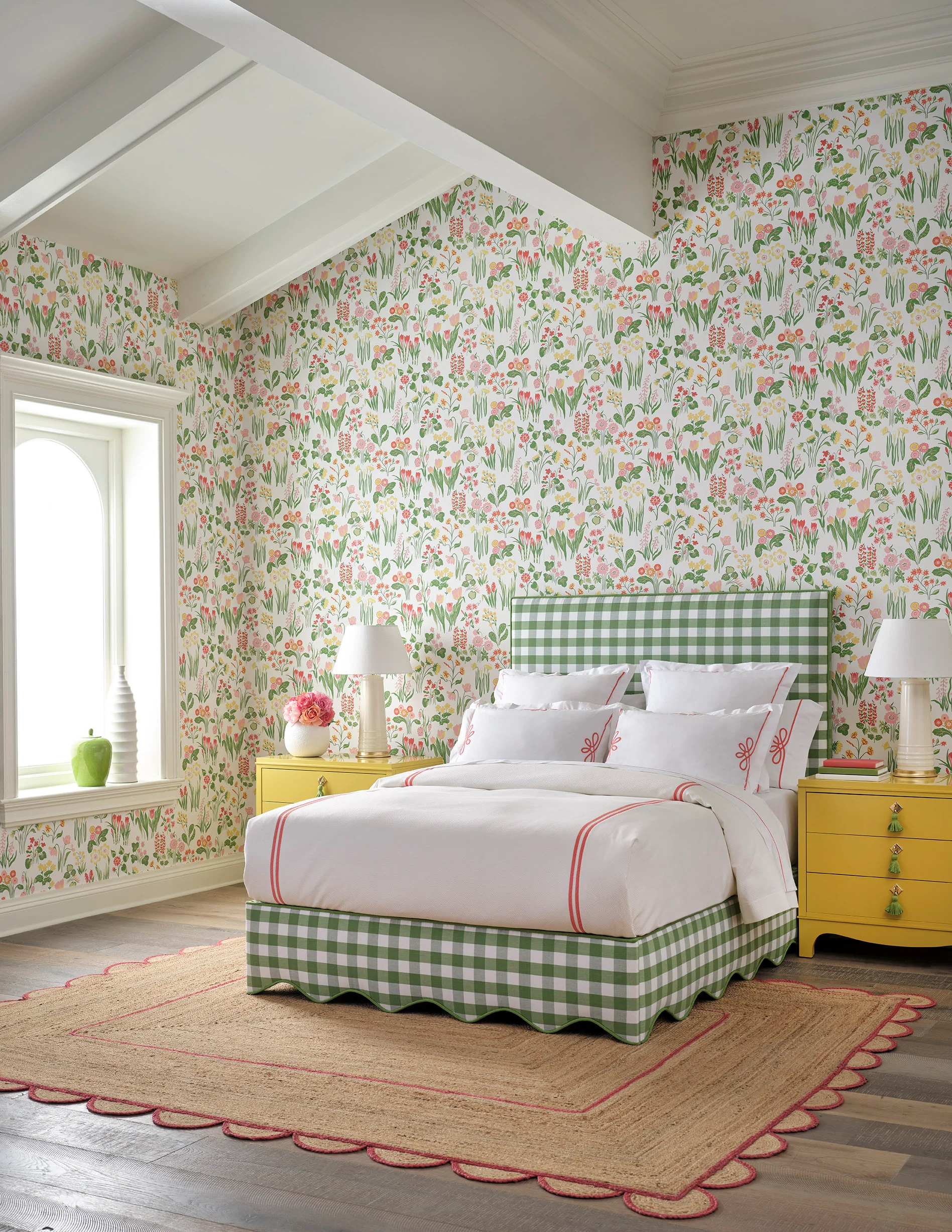 Capri Classic Platform Bed - Image 2