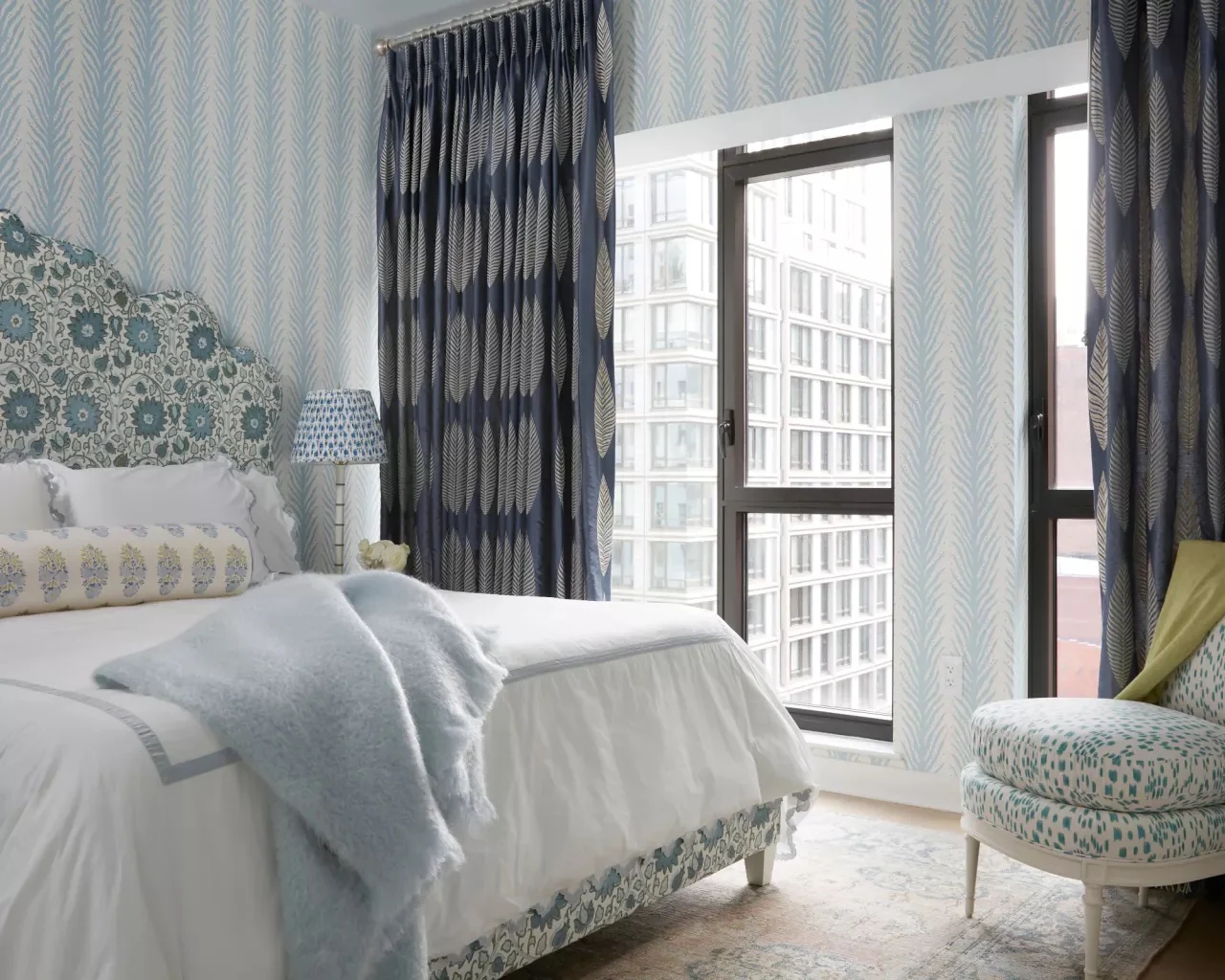 Casablanca Platform Bed - Image 6