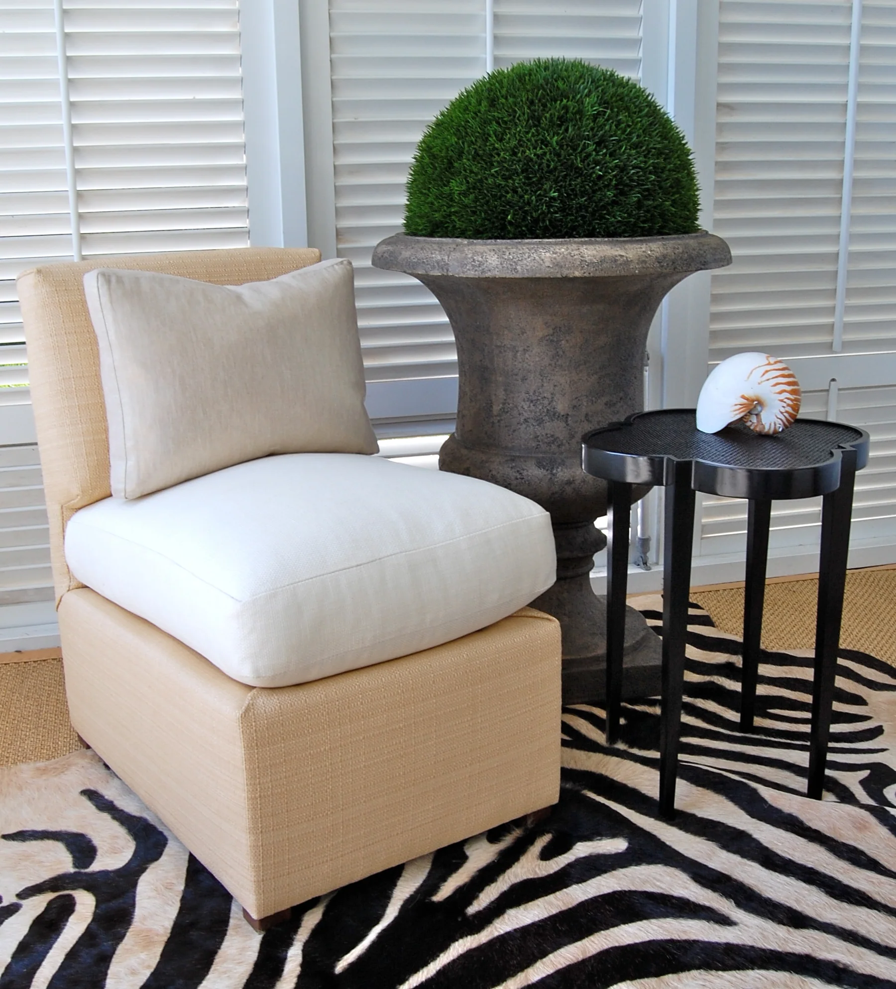 Raffia Slipper Chair - Image 5