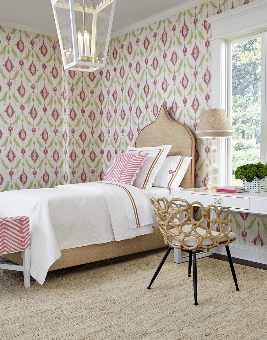 Taj Platform Bed in Natural Raffia - Image 3